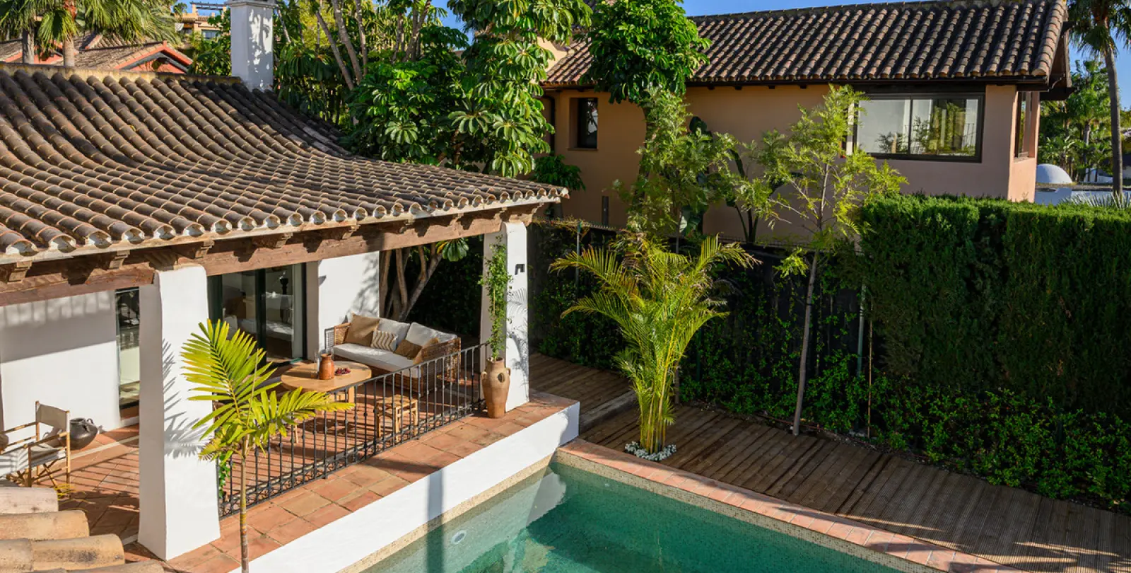 Short-term rent of detached villa in Estepona 9
