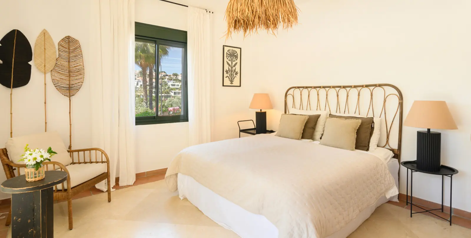Short-term rent of detached villa in Estepona 23