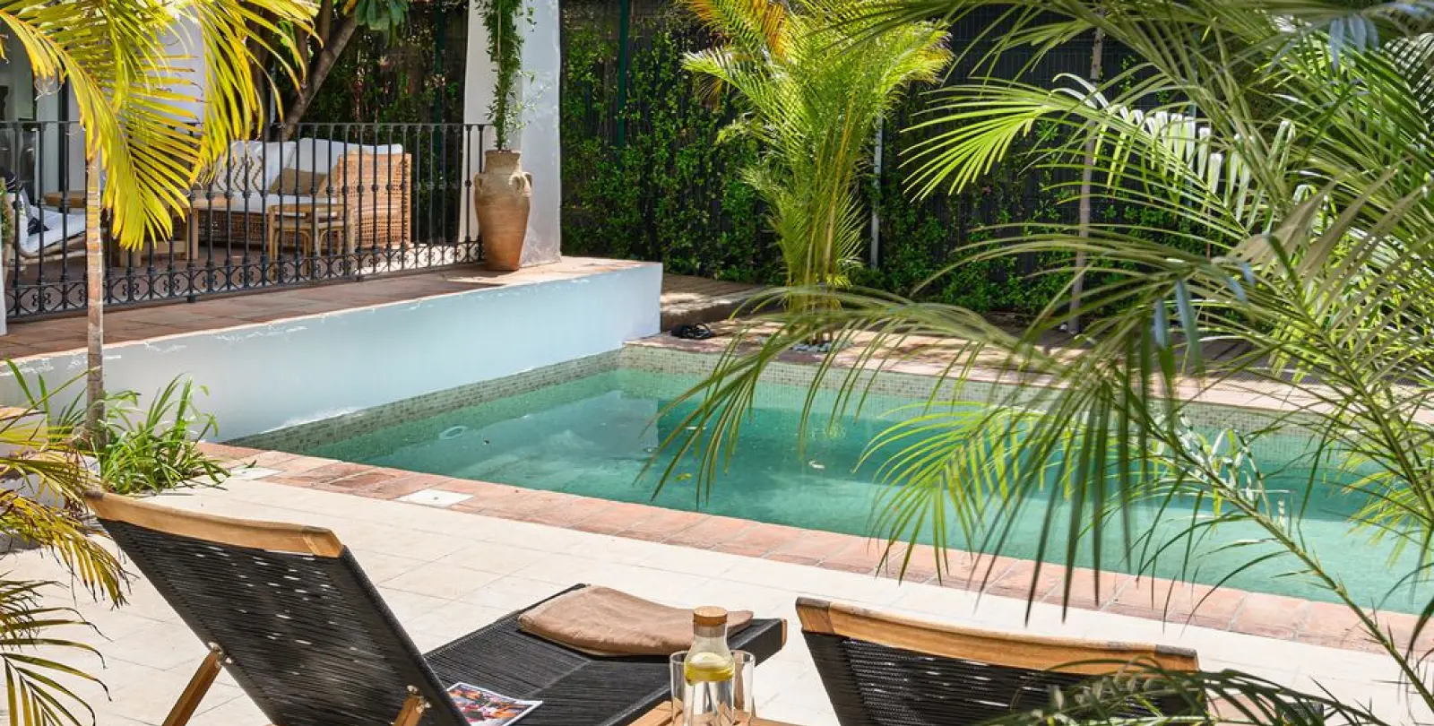 Short-term rent of detached villa in Estepona 50