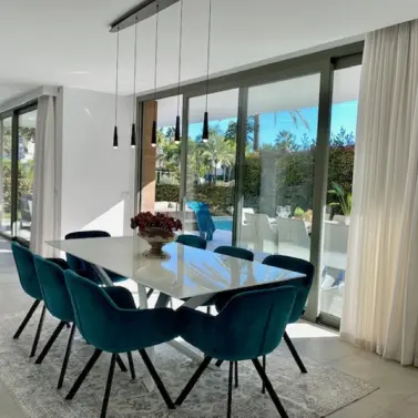 Long-term rent of detached villa in Estepona