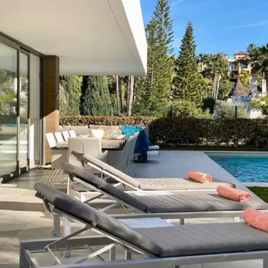 Long-term rent of detached villa in Estepona