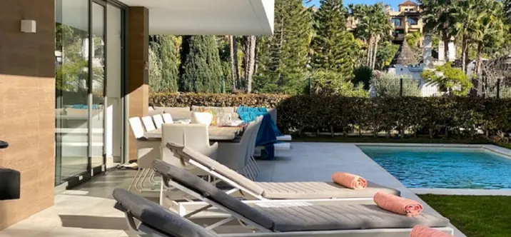 Alquiler a largo plazo de villa independiente en Estepona 3