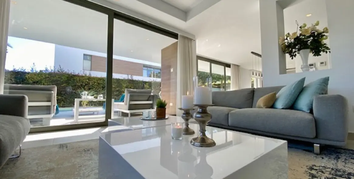 Долгосрочная аренда  отдельно стоящей виллы в Estepona 10