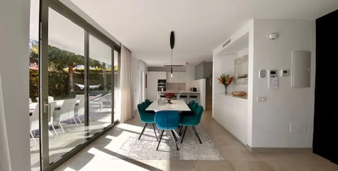 Долгосрочная аренда  отдельно стоящей виллы в Estepona 18