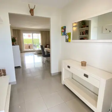 Продажа апартаментов на первом этаже в Estepona