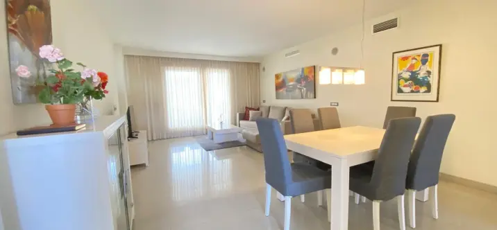 Продажа апартаментов на первом этаже в Estepona 2