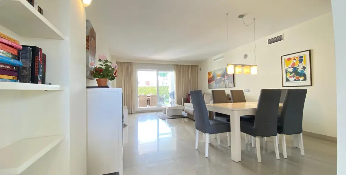 Продажа апартаментов на первом этаже в Estepona 5