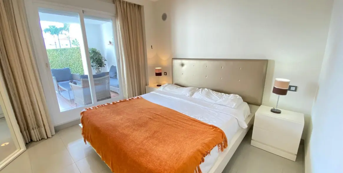 Продажа апартаментов на первом этаже в Estepona 8