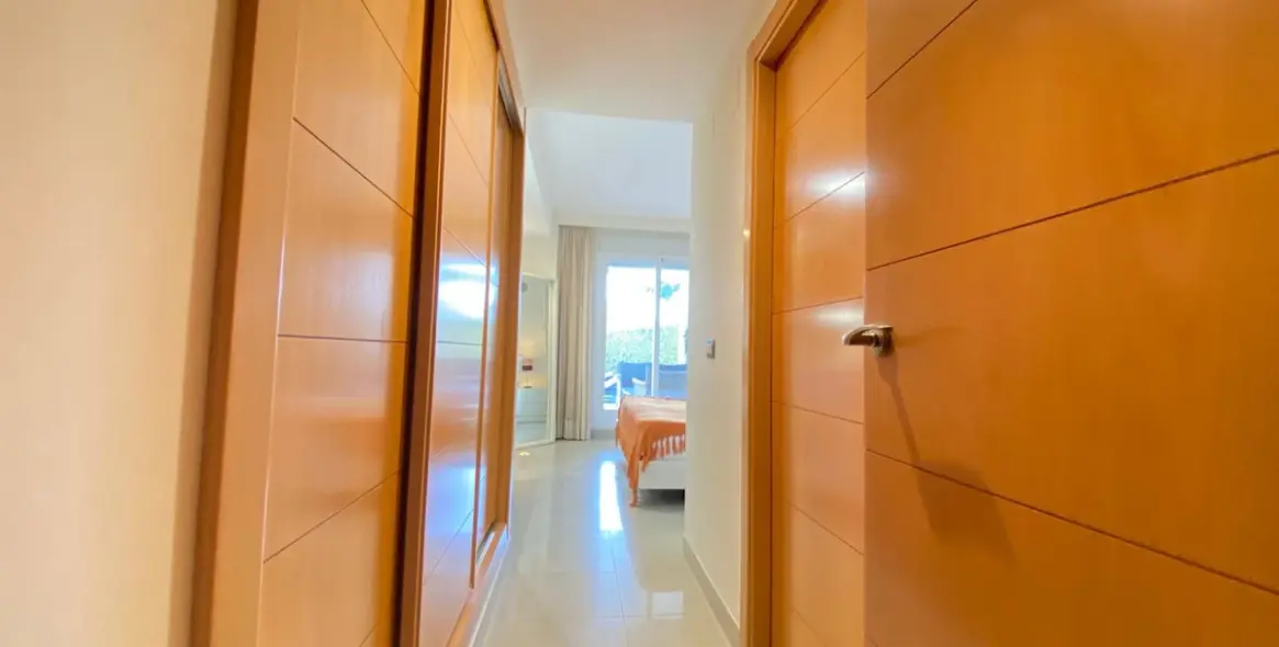 Продажа апартаментов на первом этаже в Estepona 10