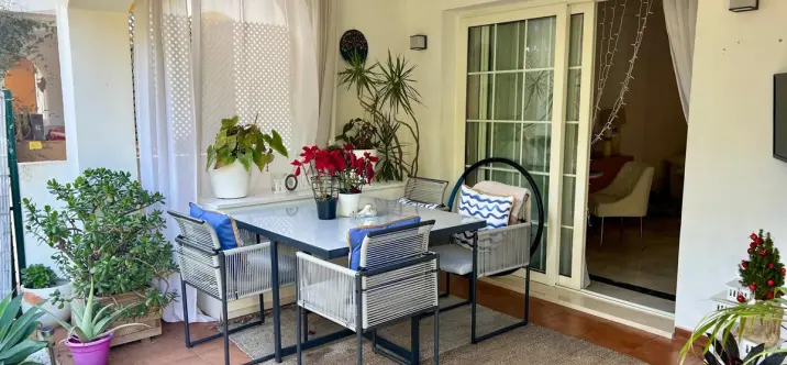 Продажа апартаментов на первом этаже в The Golden Mile 0