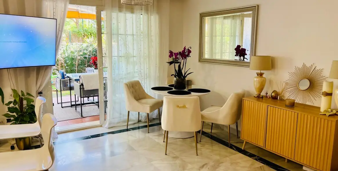 Продажа апартаментов на первом этаже в The Golden Mile 4