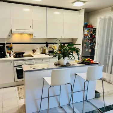 Продажа апартаментов на первом этаже в The Golden Mile