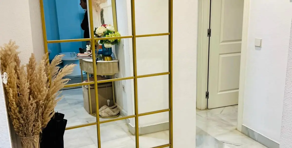 Продажа апартаментов на первом этаже в The Golden Mile 6