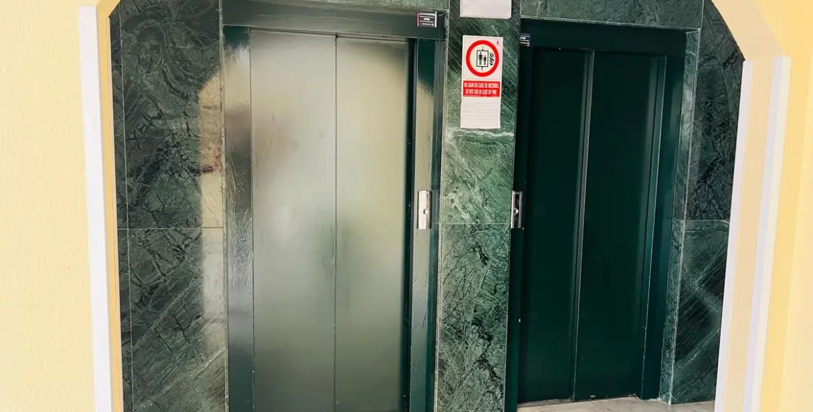 Продажа апартаментов на первом этаже в The Golden Mile 20