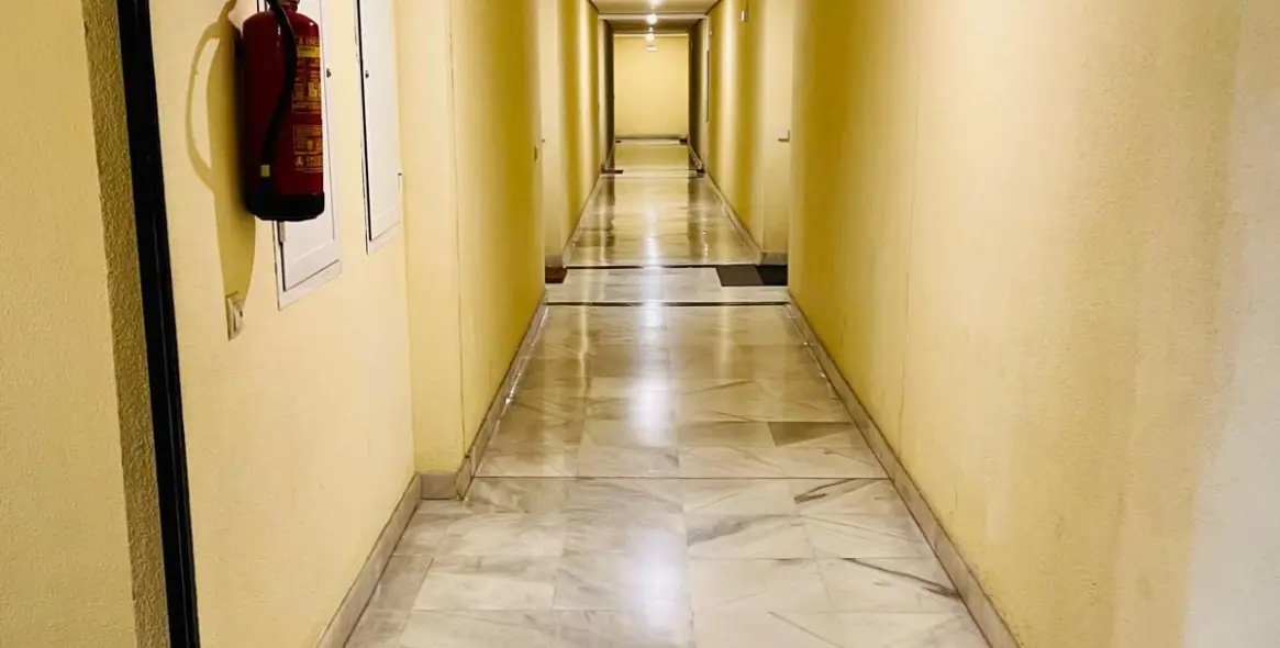 Продажа апартаментов на первом этаже в The Golden Mile 21