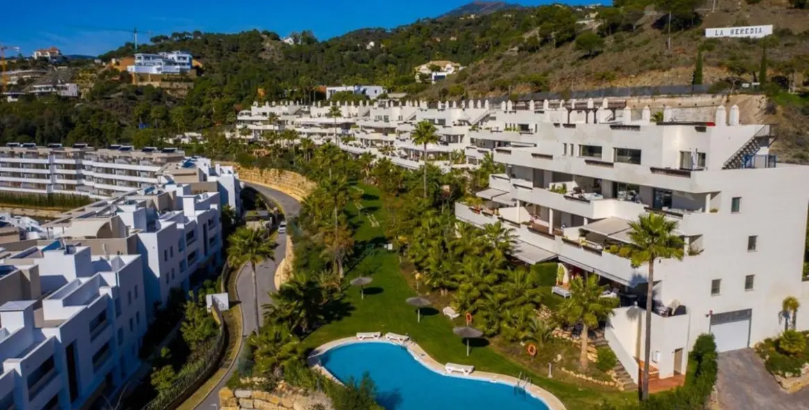 Sale of ground floor apartment in La Heredia 1