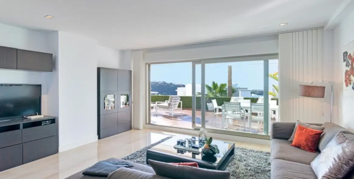 Sale of ground floor apartment in La Heredia 5