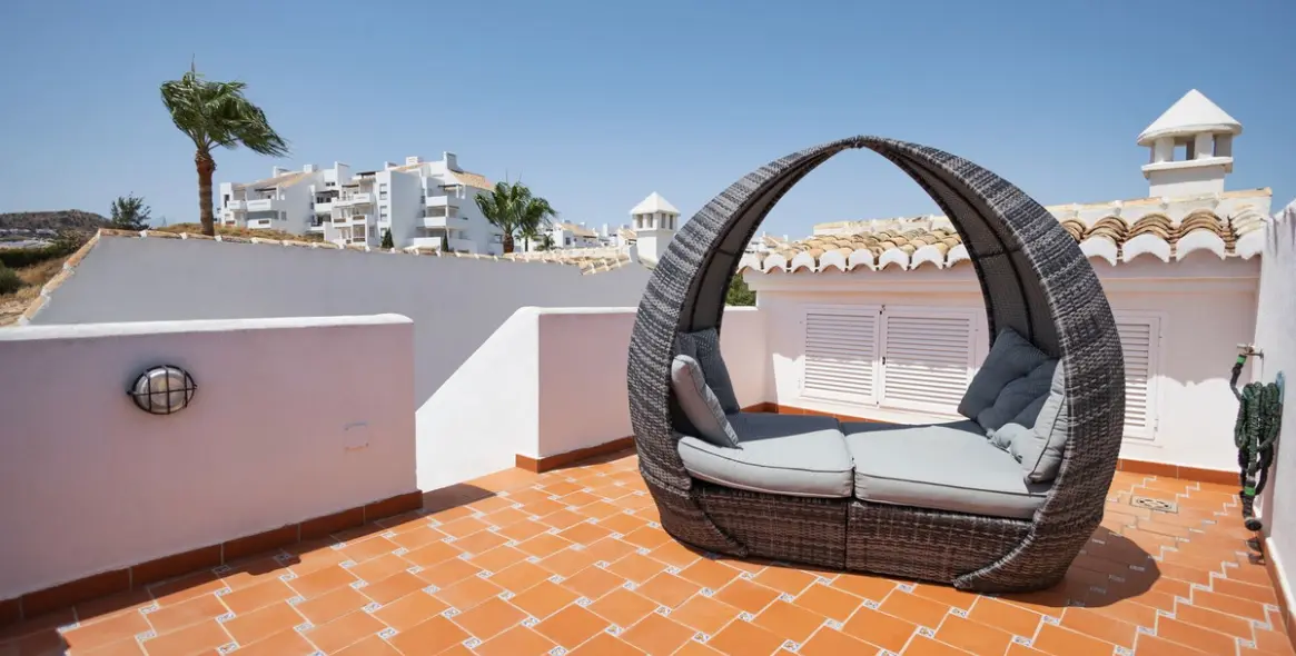 Sale of townhouse in Riviera del Sol 24