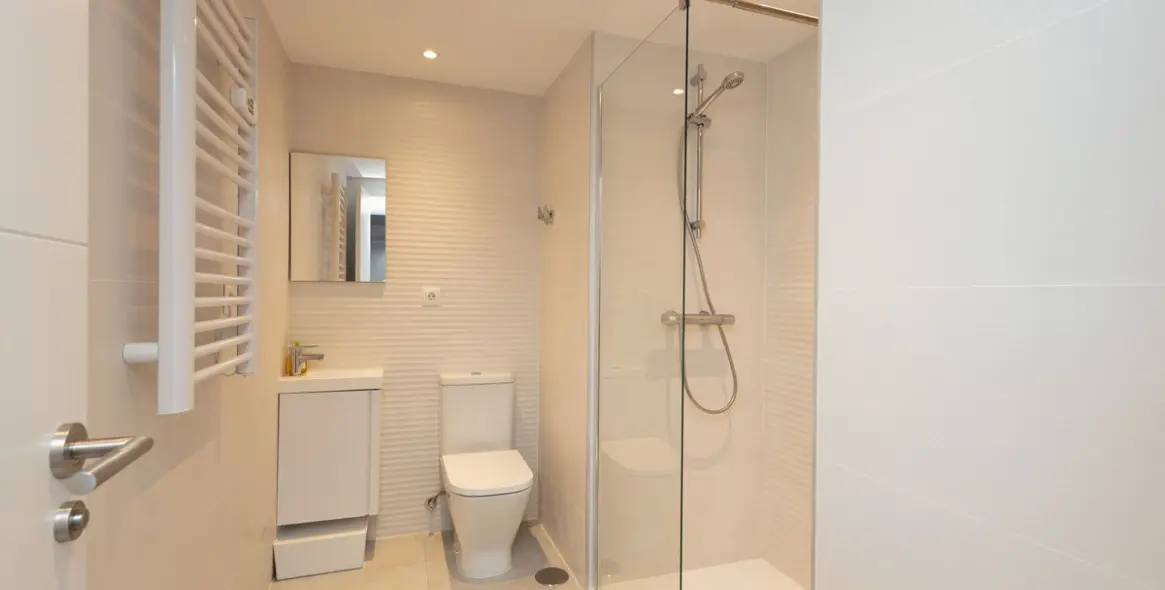 Sale of townhouse in Riviera del Sol 29