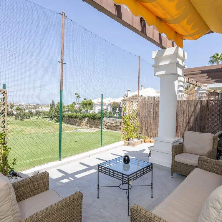 Sale of townhouse in Riviera del Sol