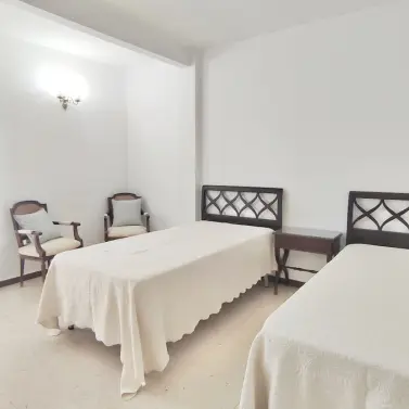 Venta de apartamento en planta media en Marbella