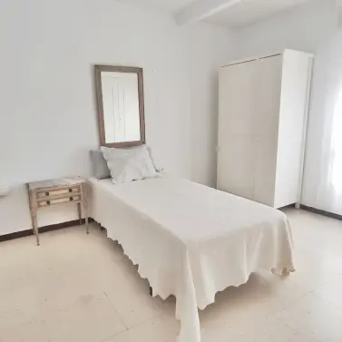 Venta de apartamento en planta media en Marbella