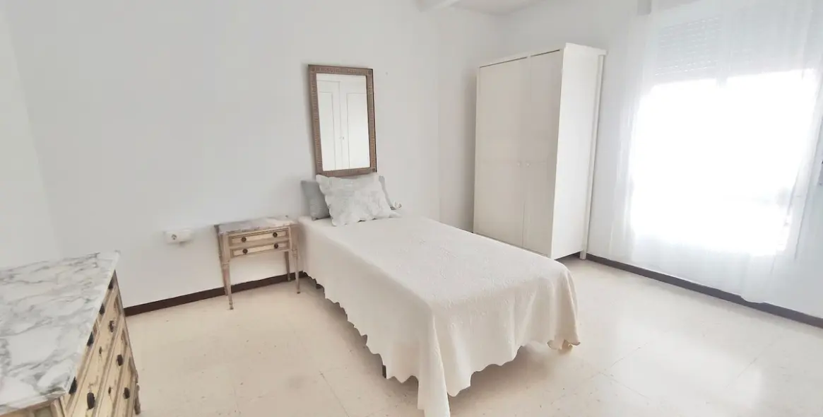 Sale of middle floor apartment in Marbella 11