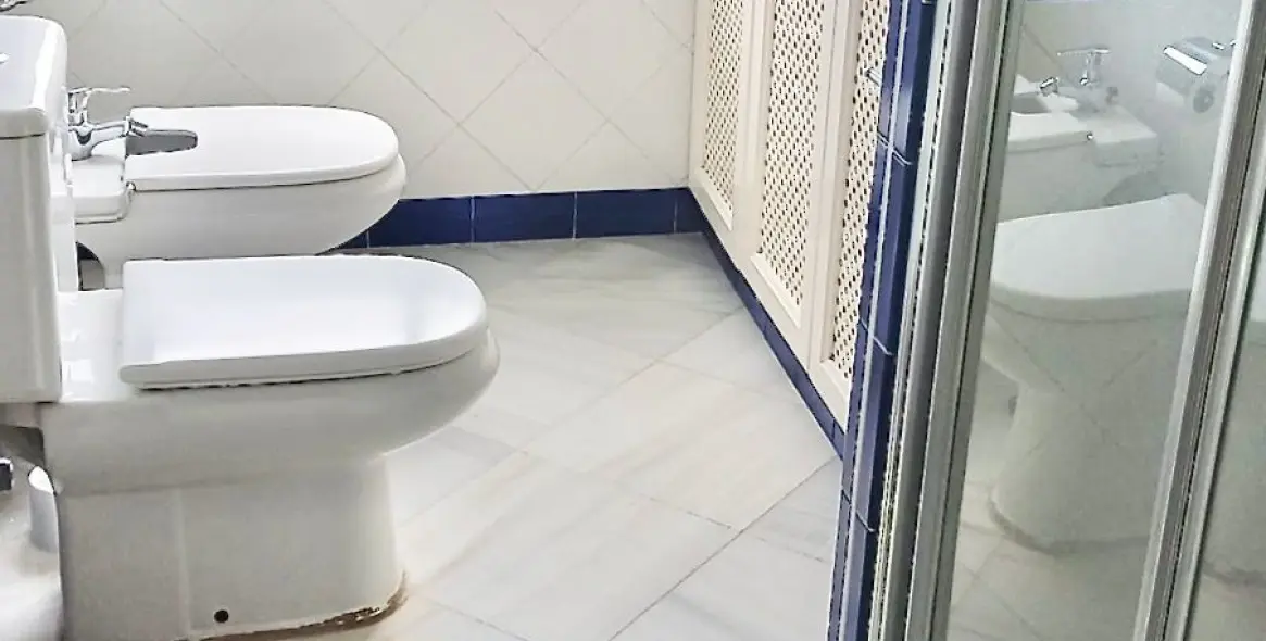 Sale of middle floor apartment in Marbella 15