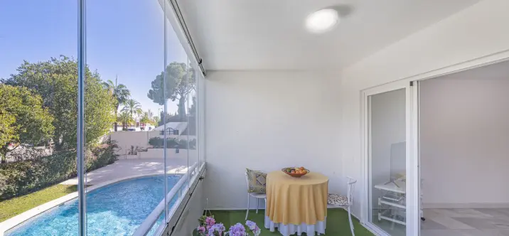Sale of ground floor apartment in Nueva Andalucía 1