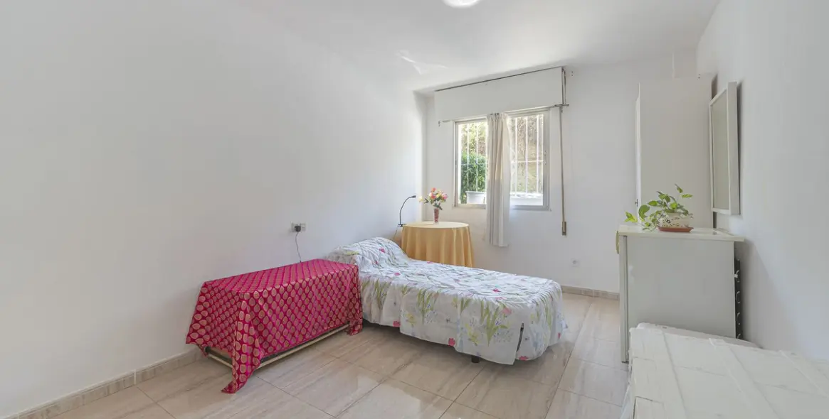 Sale of ground floor apartment in Nueva Andalucía 16