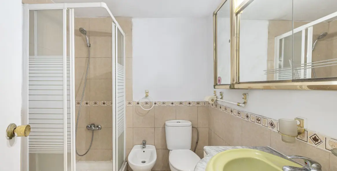 Sale of ground floor apartment in Nueva Andalucía 21