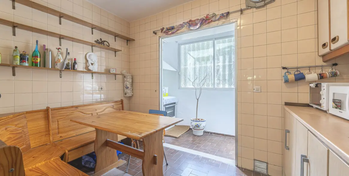 Sale of ground floor apartment in Nueva Andalucía 23