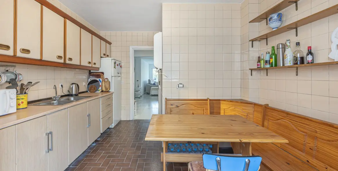 Sale of ground floor apartment in Nueva Andalucía 24
