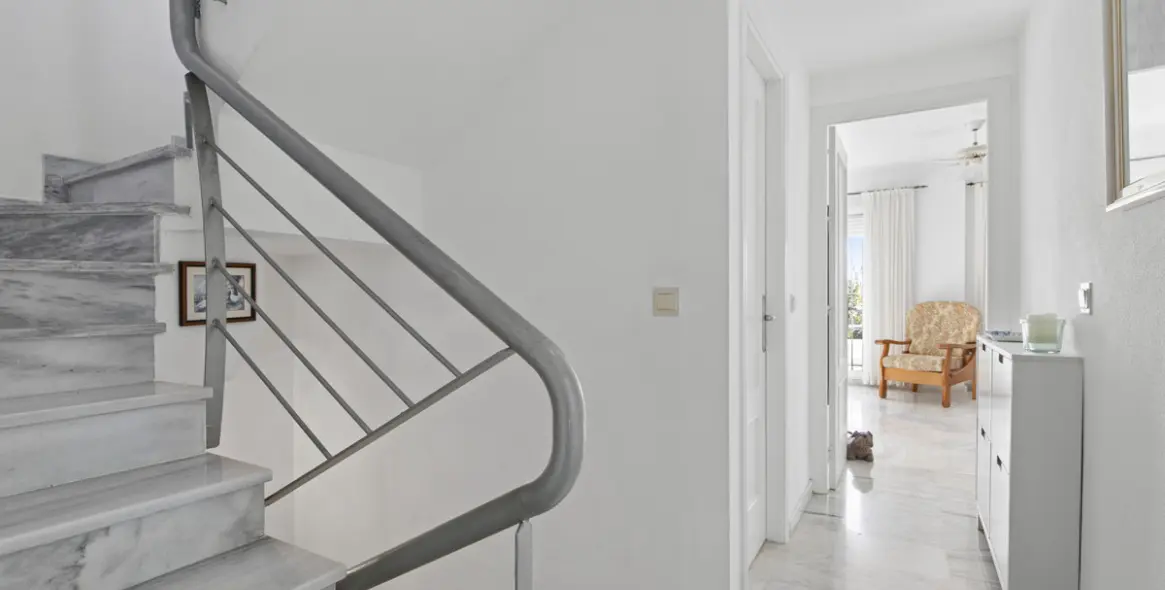 Продажа таунхауса в Estepona 7