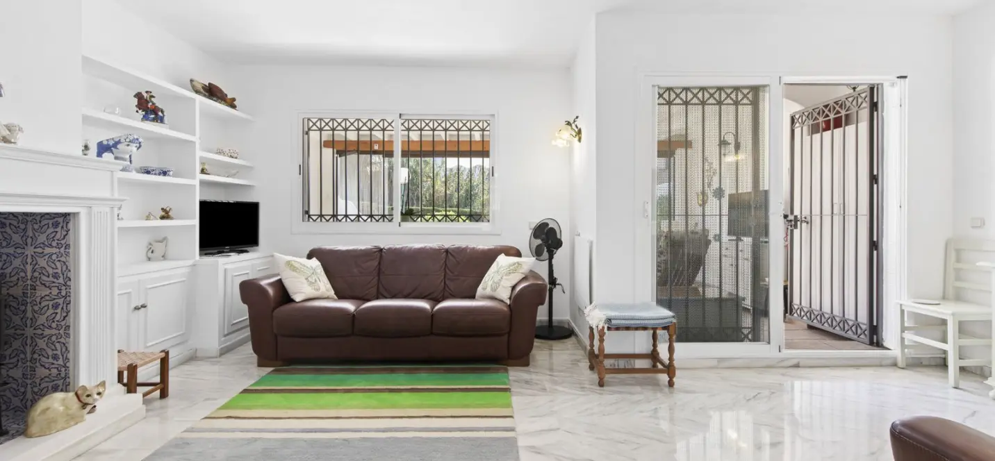 Продажа таунхауса в Estepona 1