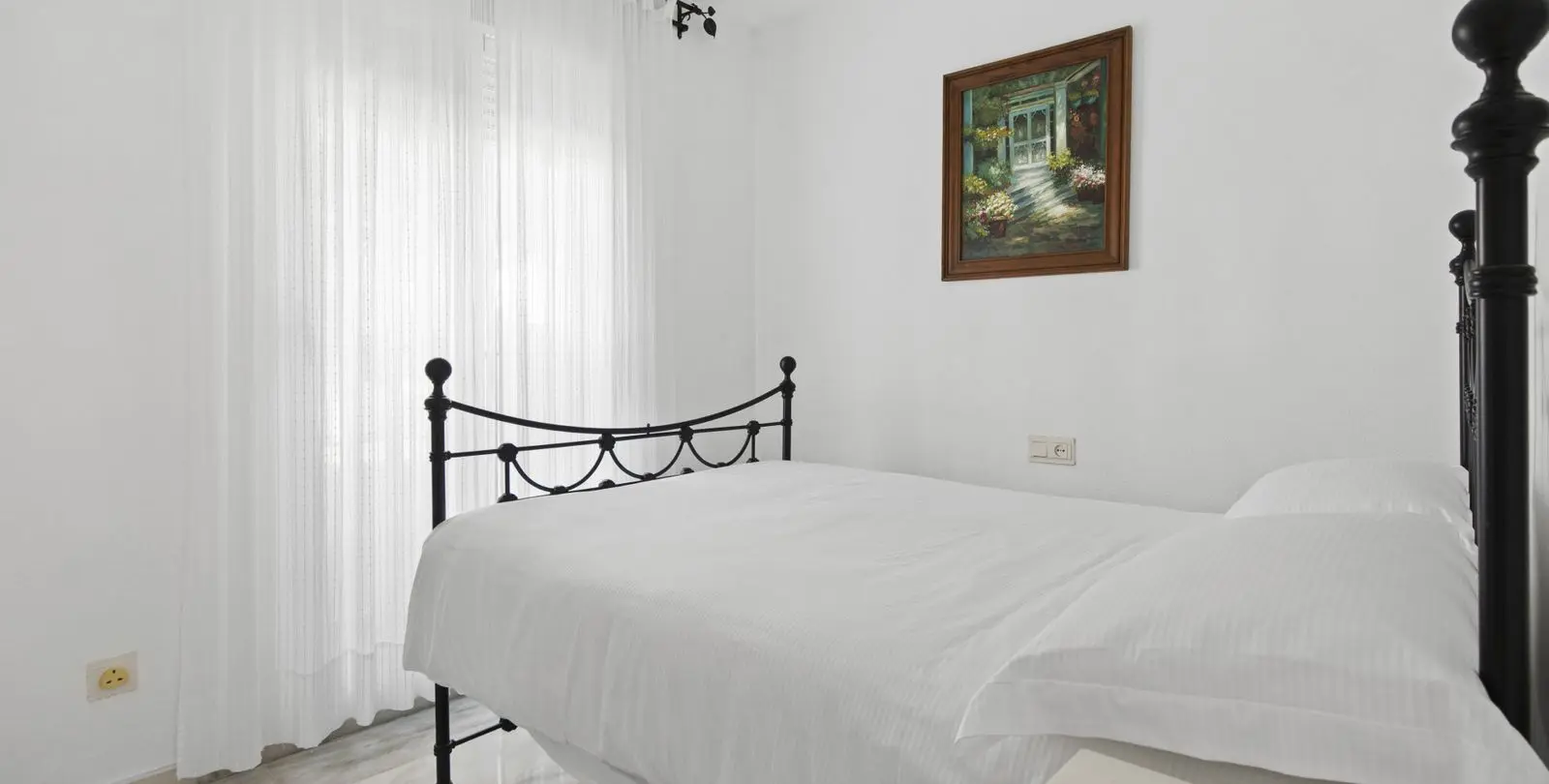 Sale of townhouse in Estepona 15