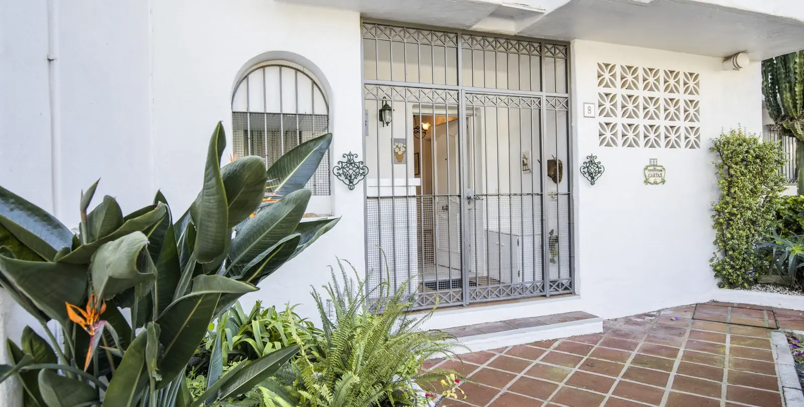 Sale of townhouse in Estepona 28