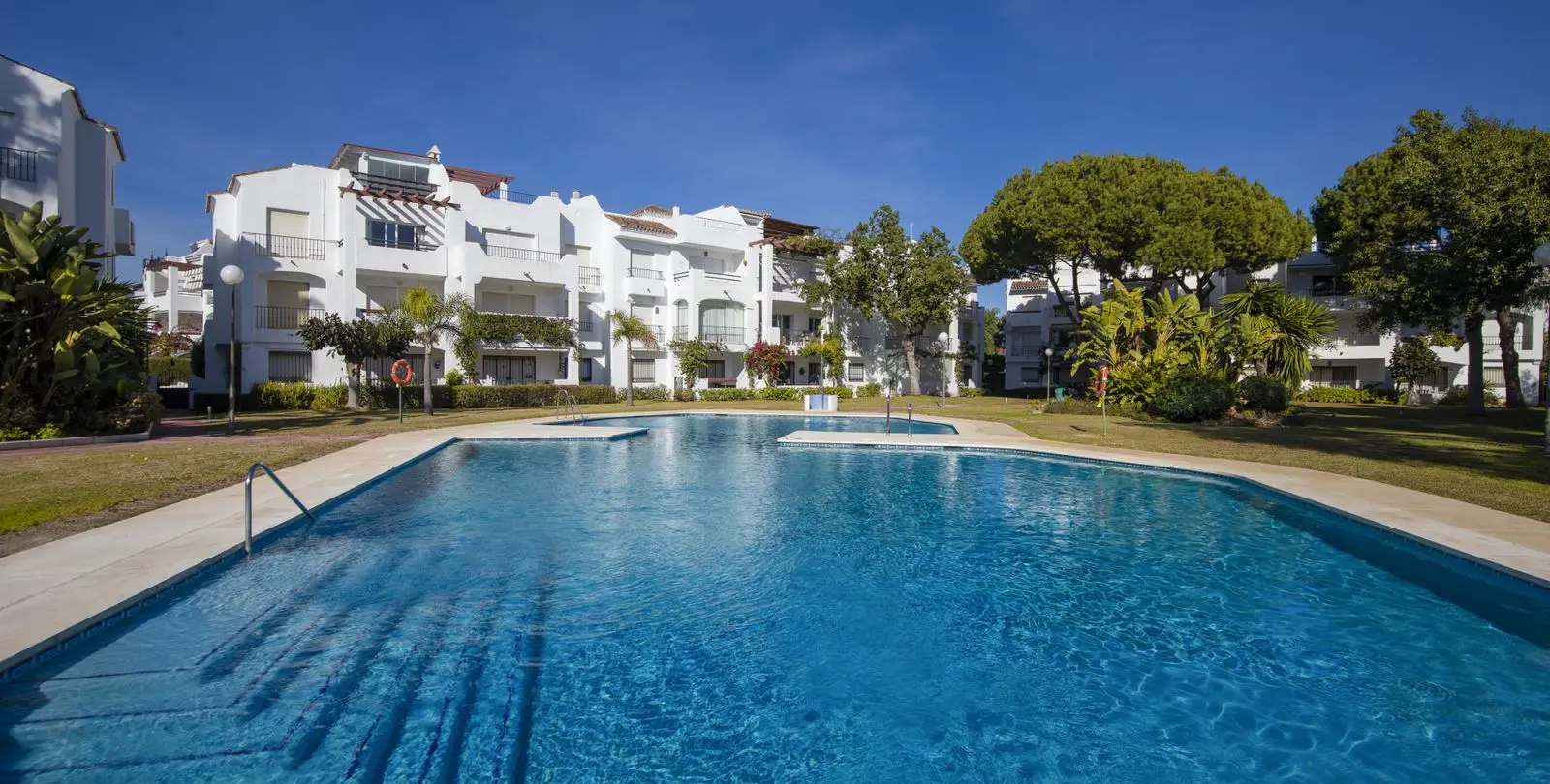 Sale of townhouse in Estepona 31