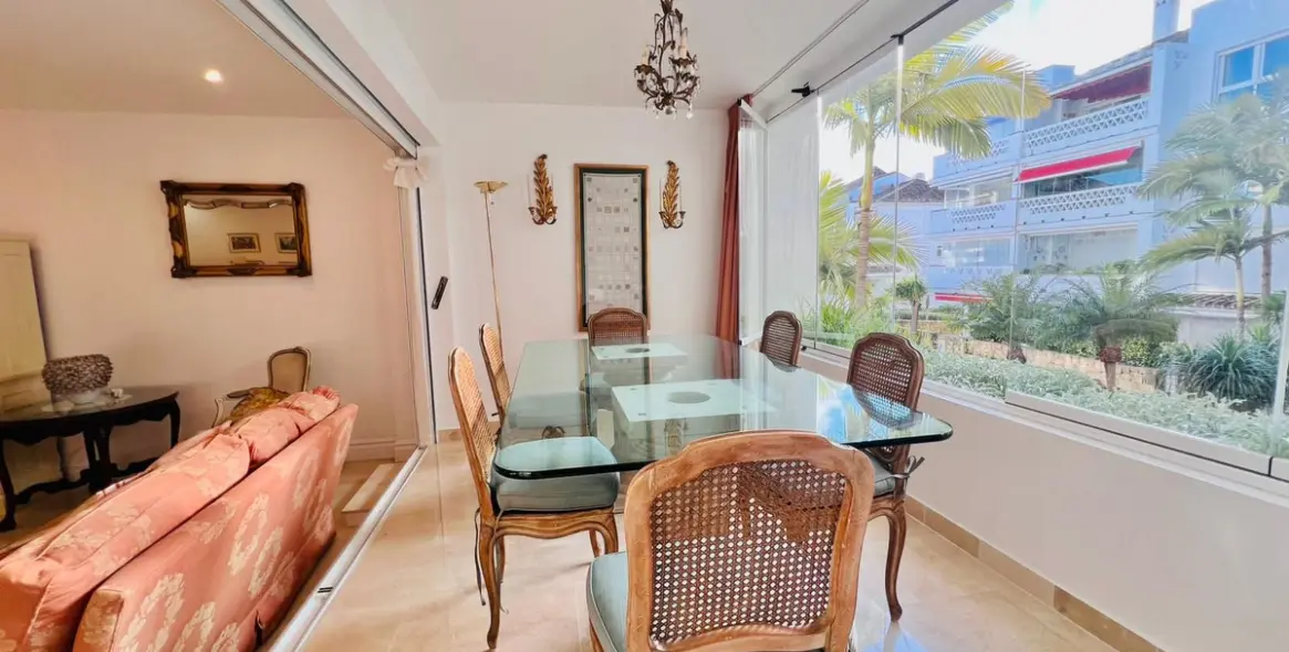 Продажа апартаментов на среднем этаже в The Golden Mile 4