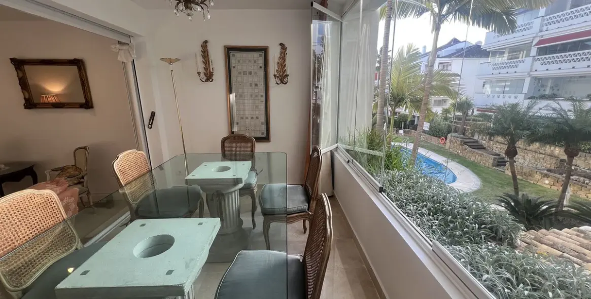 Продажа апартаментов на среднем этаже в The Golden Mile 17