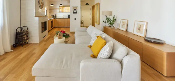 Sale of middle floor apartment in Puerto Banús 4