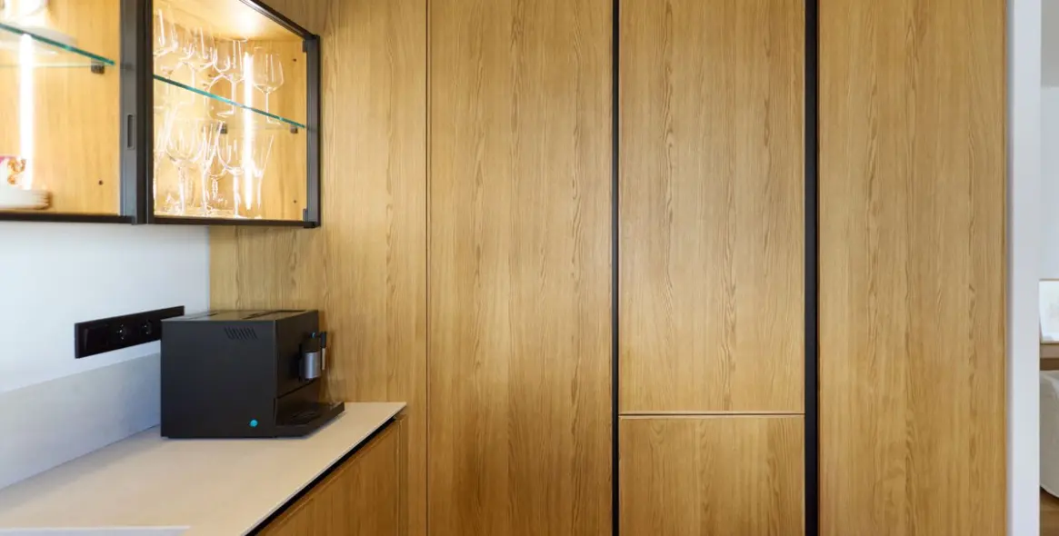 Sale of middle floor apartment in Puerto Banús 15