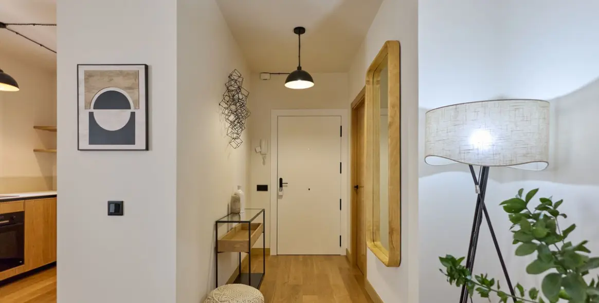 Sale of middle floor apartment in Puerto Banús 17