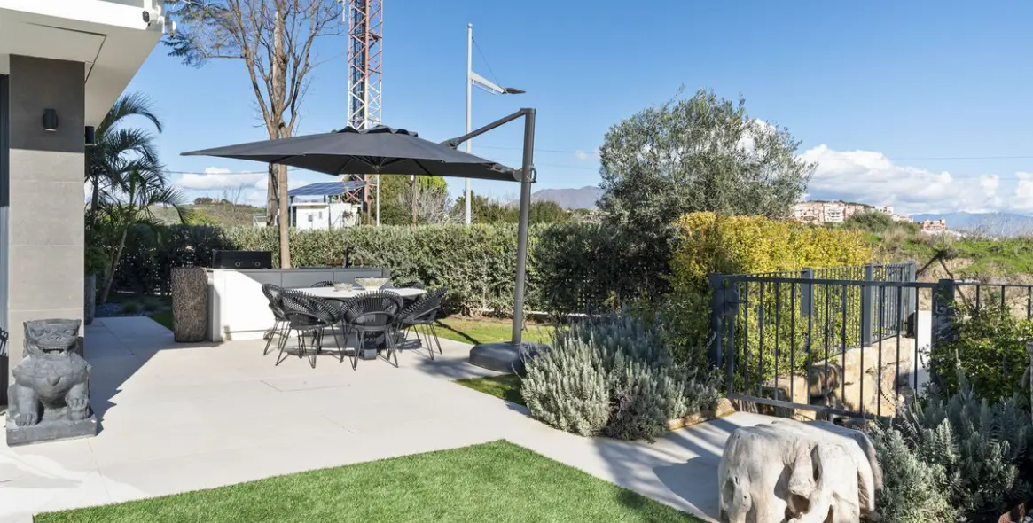 Продажа  отдельно стоящей виллы в Manilva 7