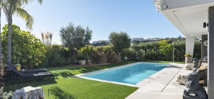 Sale of detached villa in Manilva 4