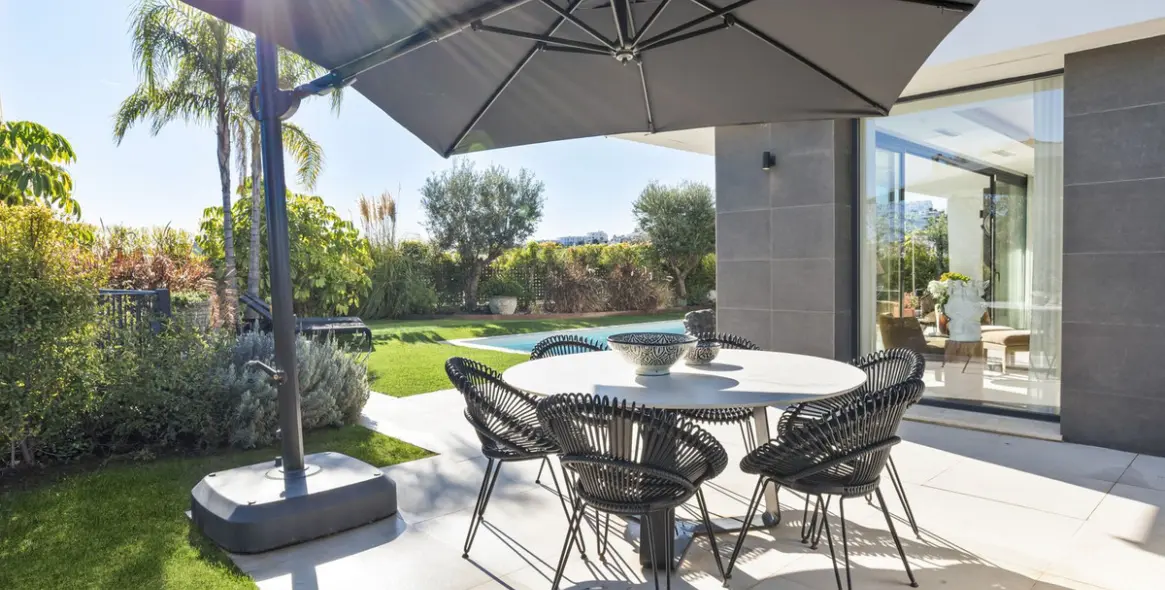 Sale of detached villa in Manilva 9