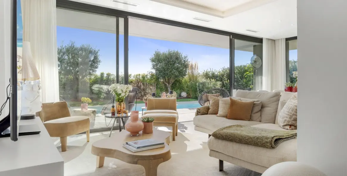 Sale of detached villa in Manilva 15