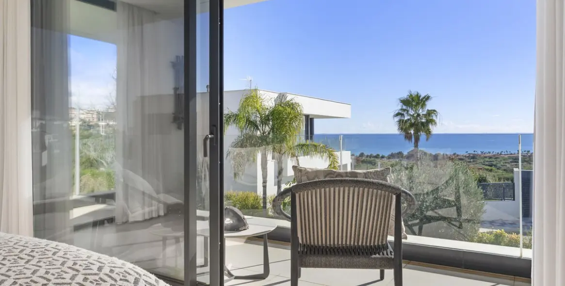 Sale of detached villa in Manilva 27