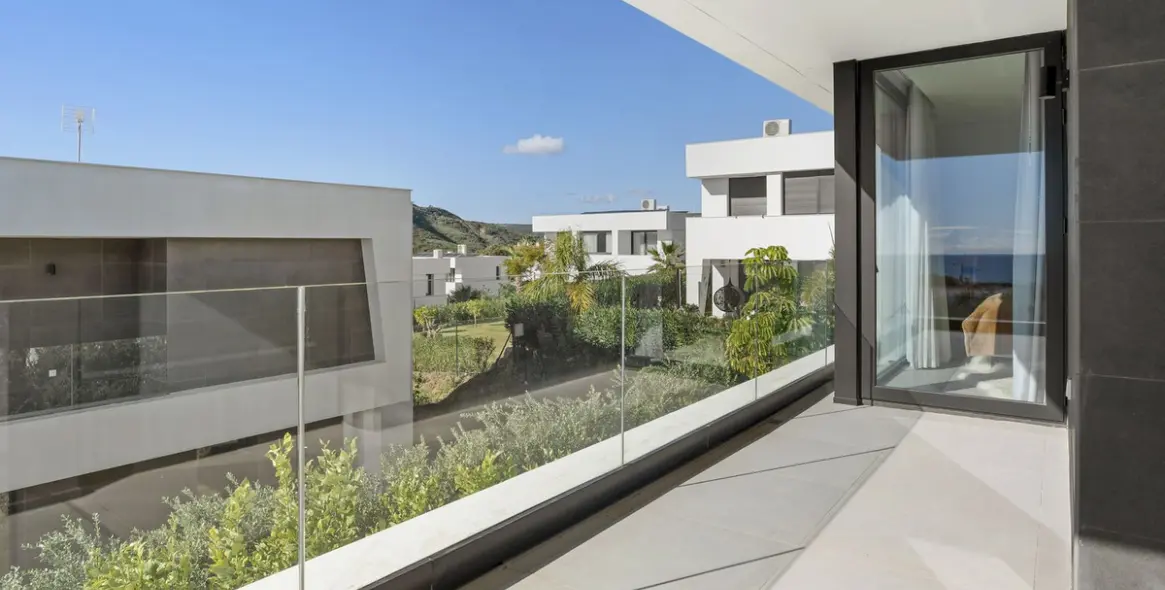 Sale of detached villa in Manilva 31