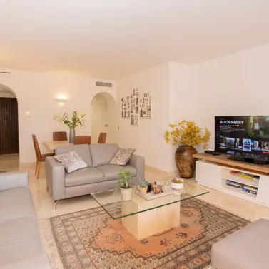 Sale of ground floor apartment in Bel Air
